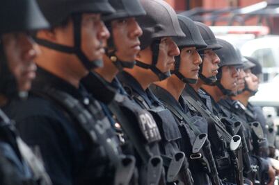 Crónica. Policía salió a defender a víctima y halló la muerte