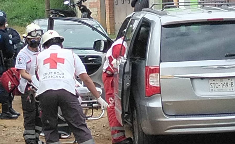 Disparan contra un hombre y un menor en la ciudad de Oaxaca; hay un herido
