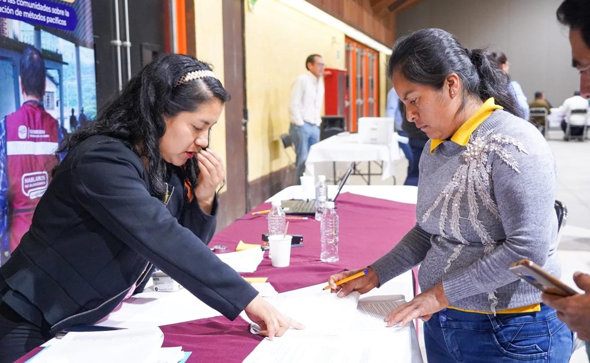 Inicia gobierno de Oaxaca acreditación de 2 mil 500 nuevas autoridades municipales. Foto: Especial