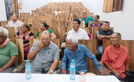 Comisión de Chicapa de Castro se reúne con autoridades agrarias por conflicto con San Dionisio del Mar