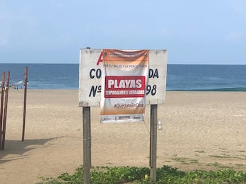 Suspenden turismo y cierran todas las playas de la Costa de Oaxaca, para frenar aumento de Covid-19