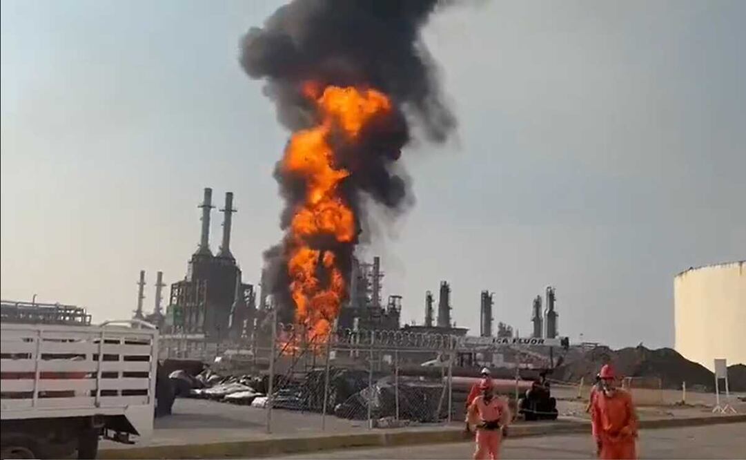 Se registra incendio en planta Hidros II de refinería “Antonio Dovalí Jaime” de Salina Cruz. Foto: Captura de video