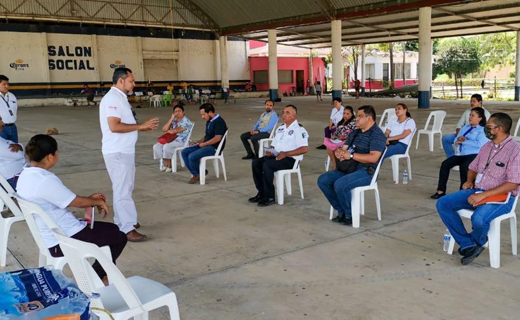 Denuncian a funcionario de Oaxaca con Covid-19 por poner en riesgo a la población, acusan que escupió en hospital
