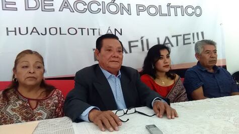 Formalizan revocación de mandato contra edil de Huajolotitlán