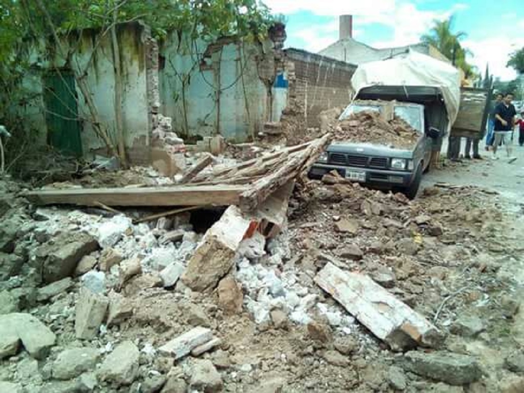 Deja sismo una persona fallecida en Oaxaca; suspenderán clases mañana