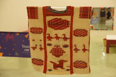 Restauración de huipiles, parte de las tareas sustantivas del INAH en 2018