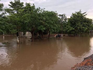 Intensa lluvia inunda población en Tuxtepec, Oaxaca