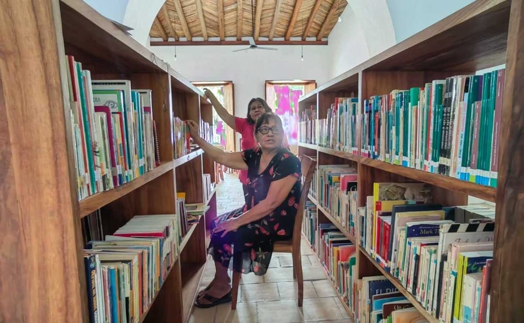 Biblioteca López Chiñas, la más grande del Istmo de Oaxaca, regresa a su esplendor tras sismo. Fotos: Roselia Chaca