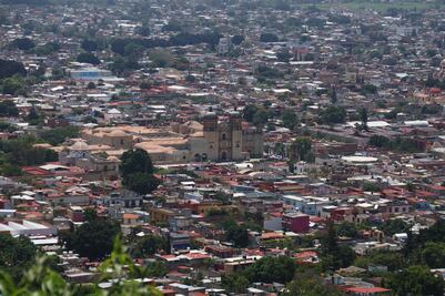 Sólo 13% de manzanas de Oaxaca cuenta con banquetas