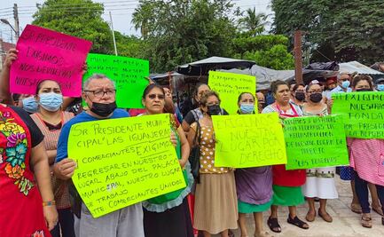 Damnificados protestan durante ceremonia a 5 años del sismo que devastó el Istmo de Oaxaca