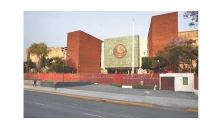 ¿Austeridad? Diputados mantienen 163 mdp en vales