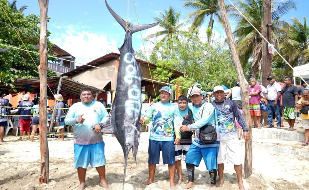 Torneo de pesca deportiva en Puerto Ángel, Oaxaca. Foto: Gobierno de Oaxaca.