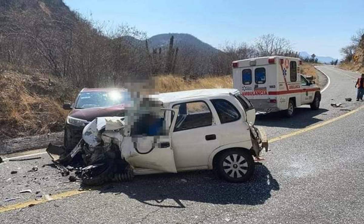 Deja un muerto accidente en el que titular del Instituto de Infraestructura Educativa de Oaxaca salió herido. Foto: Especial