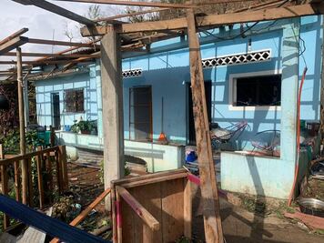 “No tenemos agua, comida, ni dónde vivir”, claman en Tonameca tras paso de Agatha por Oaxaca