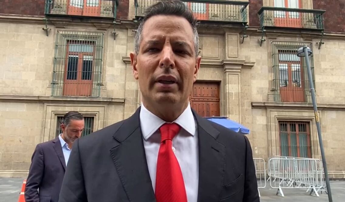 Murat reiteró que buscará la candidatura presidencial del Revolucionario Institucional en 2024. Foto: Especial