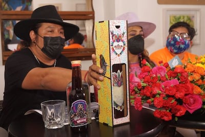 Con exposiciones de arte y bodas igualitarias, empresarios de Oaxaca se suman al mes del Orgullo LGBT