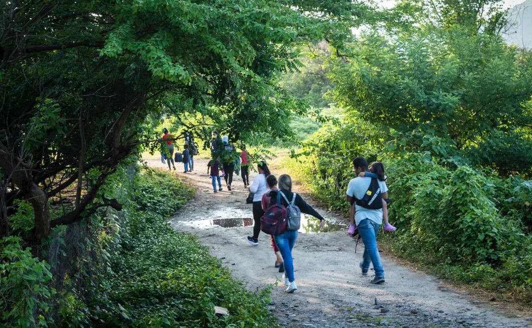 Con 80 puntos de “rescate”, buscan contener flujo de migrantes que cruzan Oaxaca. Foto: Claus Mendoza