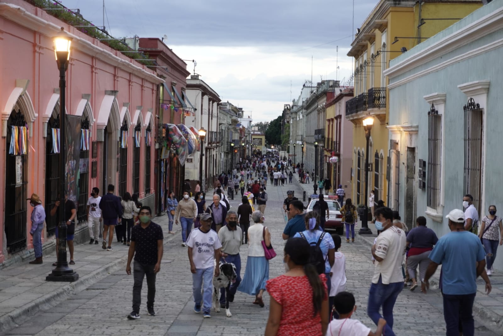 Incrementan a mil 734 casos activos de Covid-19 en Oaxaca; suman 4 mil 88 muertes