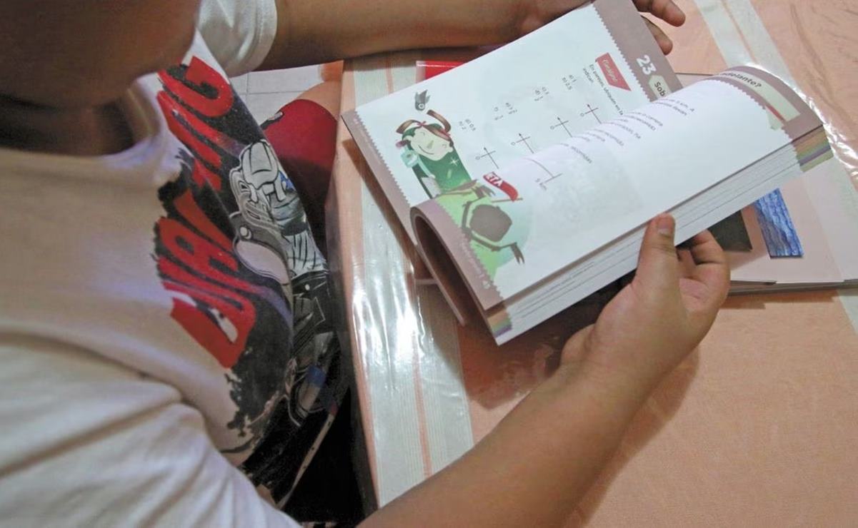 “Es su derecho”. Sección 22 no impedirá entrega de nuevos libros de texto a estudiantes de Oaxaca. Foto: Carlos Mejía EL UNIVERSAL
