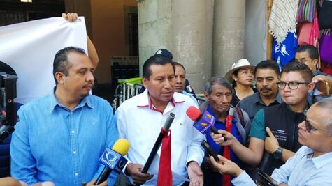 Pide edil de Ixtlayutla al gobierno local mesa de alto nivel para atender ataque armado