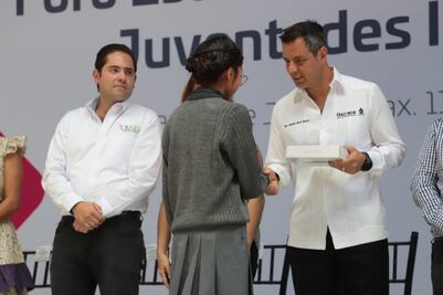 Realizan Foro Estatal República Joven; participan 300 estudiantes