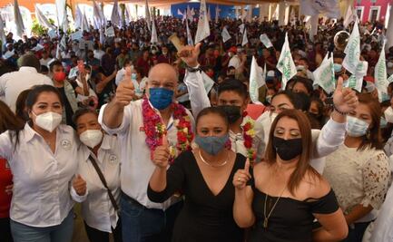 Colonias de Oaxaca de Juárez desbordan apoyo a Javier Villacaña