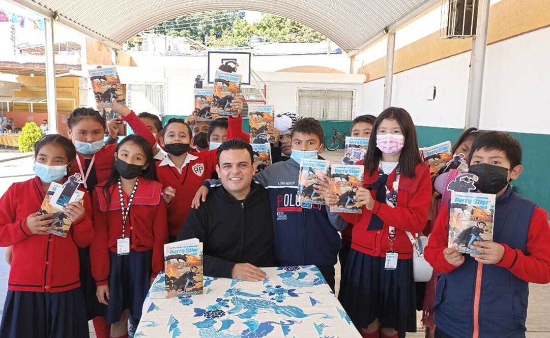 Harry Stier, la saga de un niño genio que hace que las infancias de Oaxaca vuelvan a leer. Fotos: Especiales