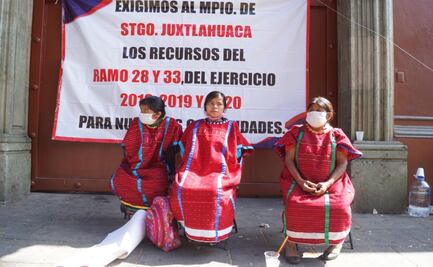 Instalan triquis plantón en Casa de Gobierno; exigen que edil de Juxtlahuaca entregue recursos