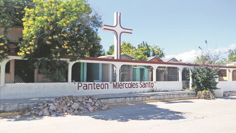 En Juchitán, cementerios se quedaron sin espacio