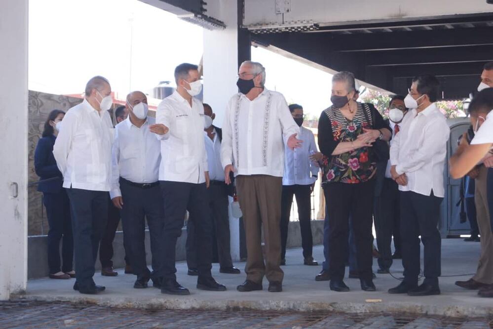 Supervisan Murat y rector de la UNAM avances en construcción de Unidad Multidisciplinaria en Oaxaca. Fotos: Edwin Hernández