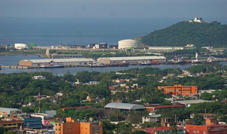 Pese a pandemia, obras del Interoceánico avanzan con empresas “consentidas” de la 4T