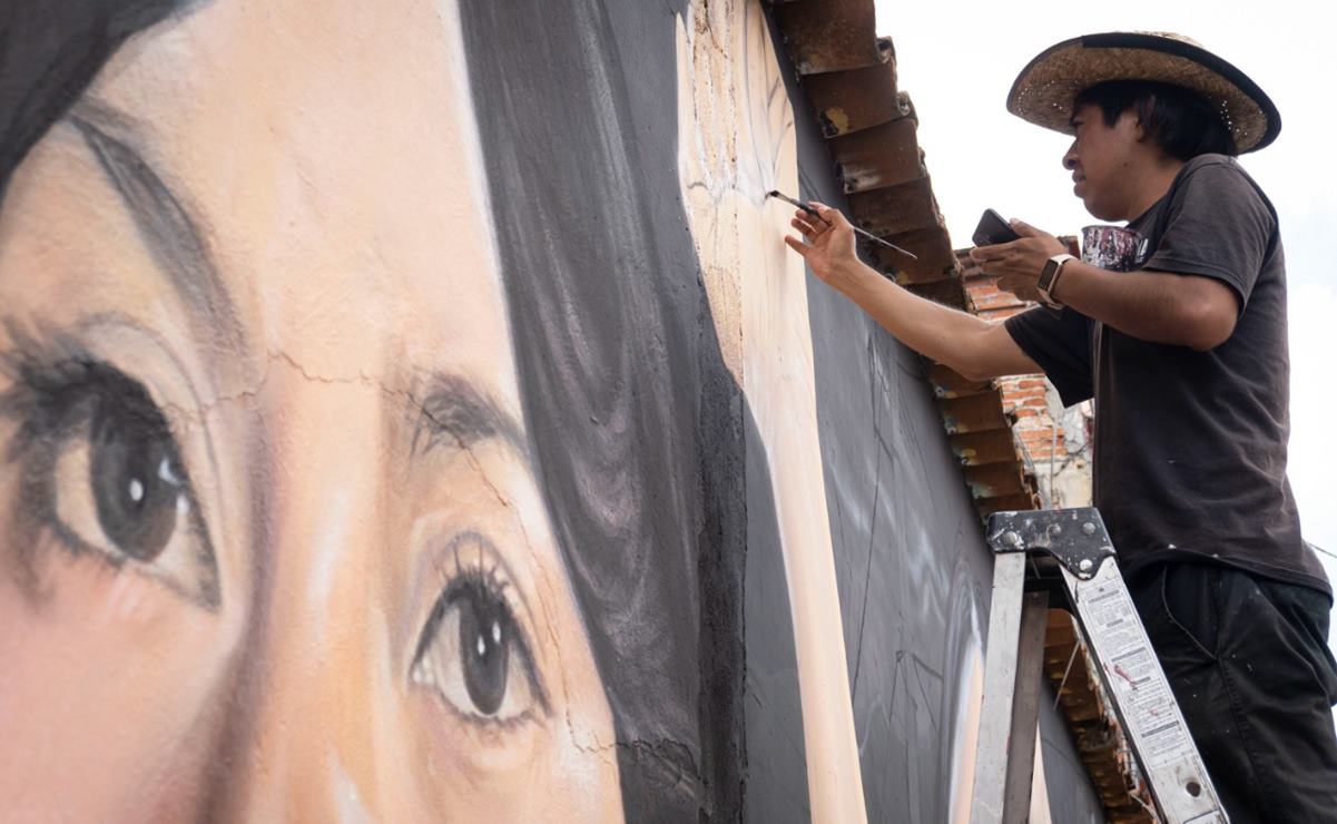 Con un mural sobre mujeres que luchan, vecinos de Xochimilco buscan defender sus espacios ante gentrificación en Oaxaca. Fotos: Mario Arturo Martínez