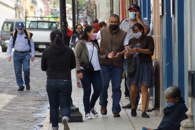 Transita Oaxaca a semáforo naranja con 842 casos activos de Covid-19 y más de 4 mil sospechosos