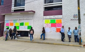 Trabajadores toman oficinas de la Semovi por adeudo de la prestación por el Día de la Madre