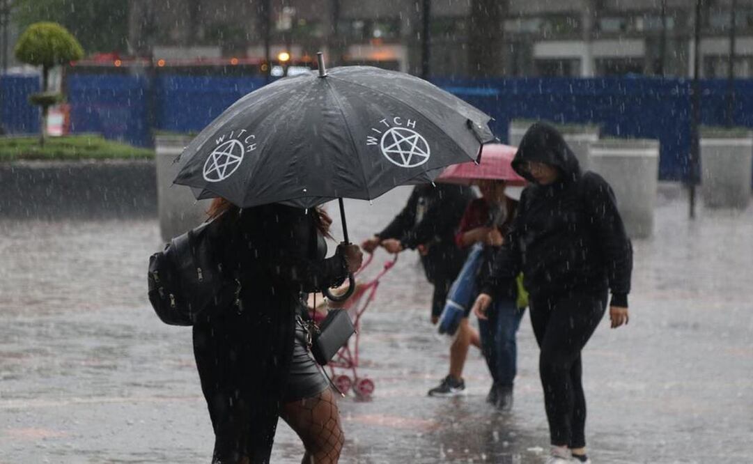 Onda tropical 18 dejará fuertes lluvias y actividad eléctrica en 6 regiones de Oaxaca. Foto: Especial