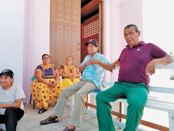 Devotos pescadores se alistan para festejar la Santa Cruz