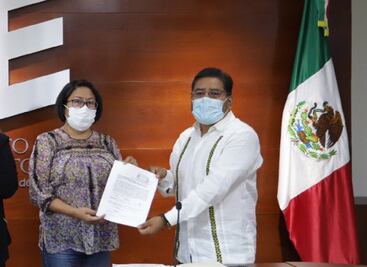 Se registra exdiputado Jesús López como candidato independiente indígena a la gubernatura de Oaxaca