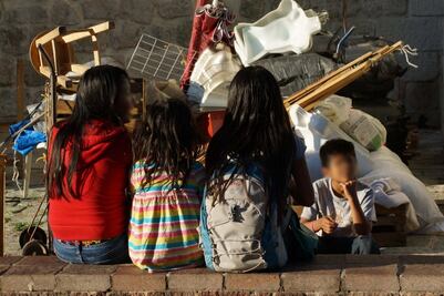 Niños indígenas oaxaqueños, explotados en campo estadounidense