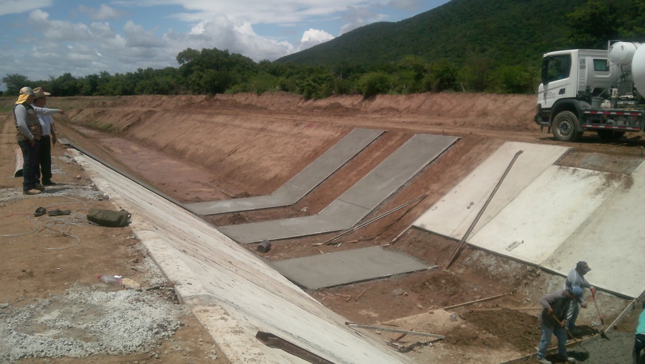 Invierten 35 mdp para mejorar la infraestructura del distrito de riego 19 del Istmo para evitar pérdidas de agua