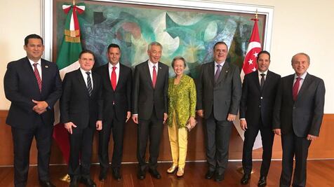 Por Corredor Interoceánico, se reúne Murat con Primer Ministro de Singapur