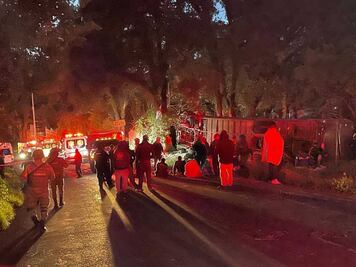 Mueren 4 músicos de Oaxaca de la Banda Real de Huajuapan en accidente carretero en Morelos