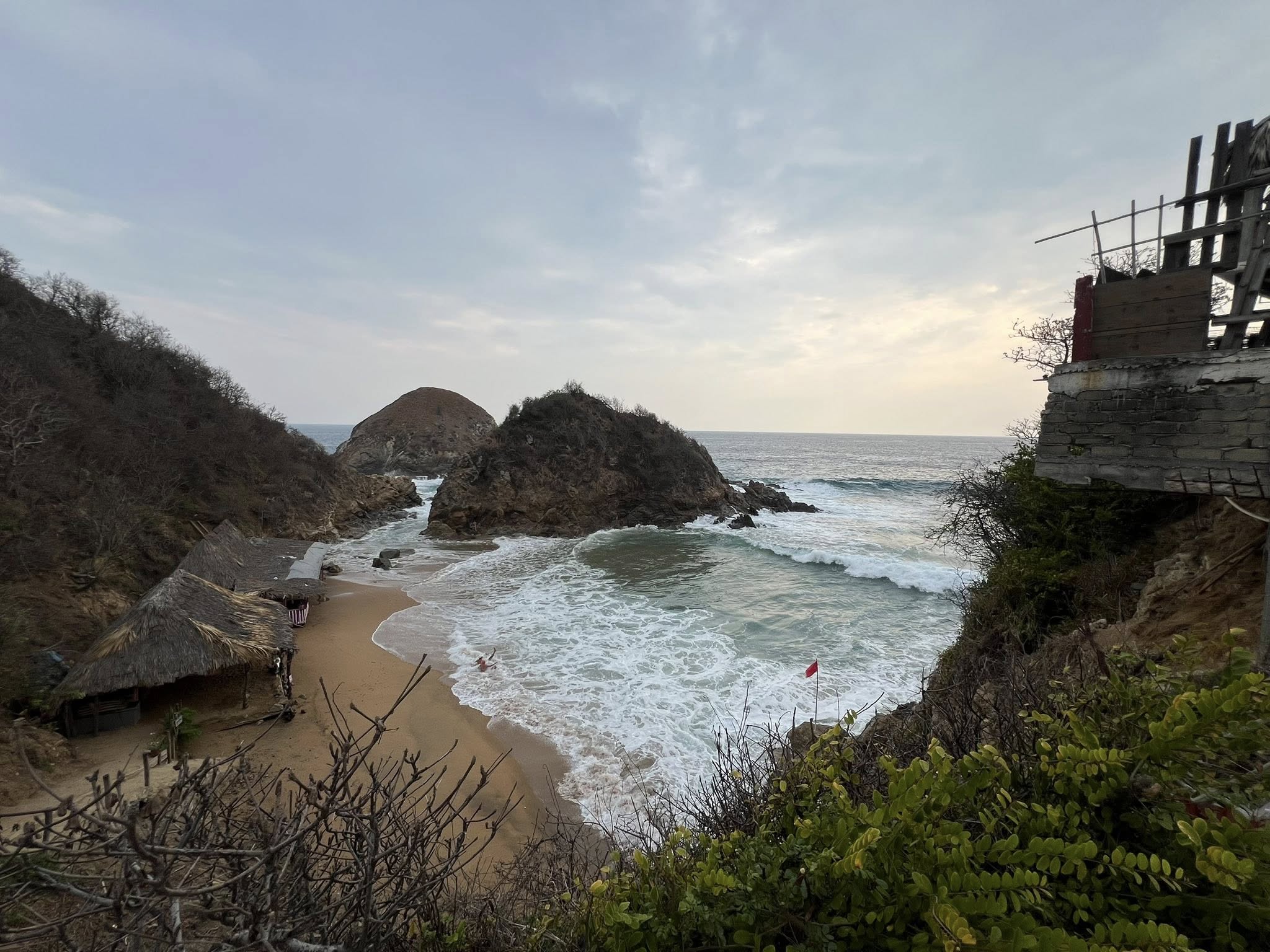 Playa Zipolite. Foto: Zipolite ALMA Desnuda.