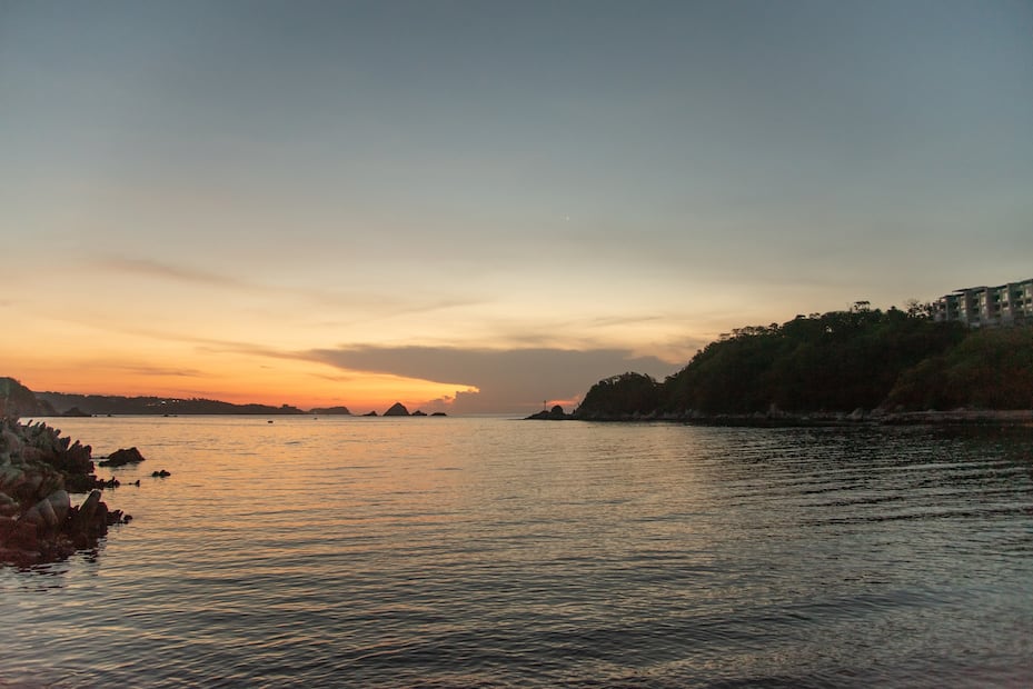 Playa La Entrega en Huatulco. Foto: Secretaría de Turismo del Estado de Oaxaca