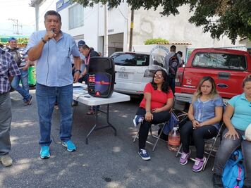 "Gobierno federal debe intervenir para 'reconciliar’ a sindicatos magisteriales de Oaxaca": Especialistas