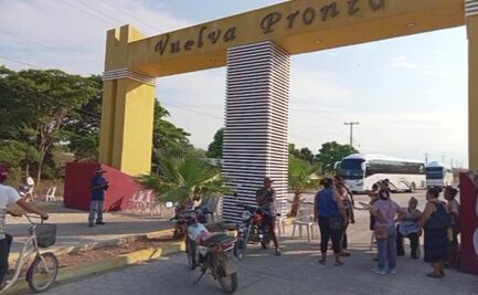 Con bloqueo, regidores exigen al Congreso de Oaxaca destitución de edil de Reforma de Pineda