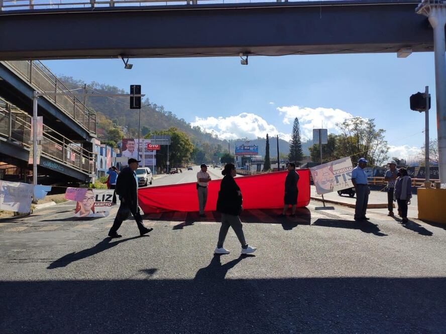 Escalan protestas en la ciudad de Oaxaca por falta de agua; colonias exigen regularizar abasto. Foto: Mario Arturo Martínez
