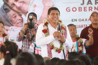 “Terminarán en Oaxaca gobiernos sordos a clamores de pueblos originarios”, promete Salomón Jara