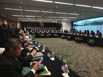 Entrega INE constancia de senadores electos