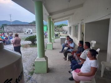 Posponen en Oaxaca asamblea para aprobar uso de tierras para camino a Santa María del Mar