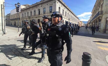 Tras desborde de ambulantaje, cierran accesos del Centro Histórico de Oaxaca; sólo se venderá  con permiso